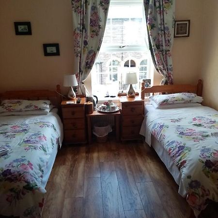 The Guest House Abergavenny Buitenkant foto